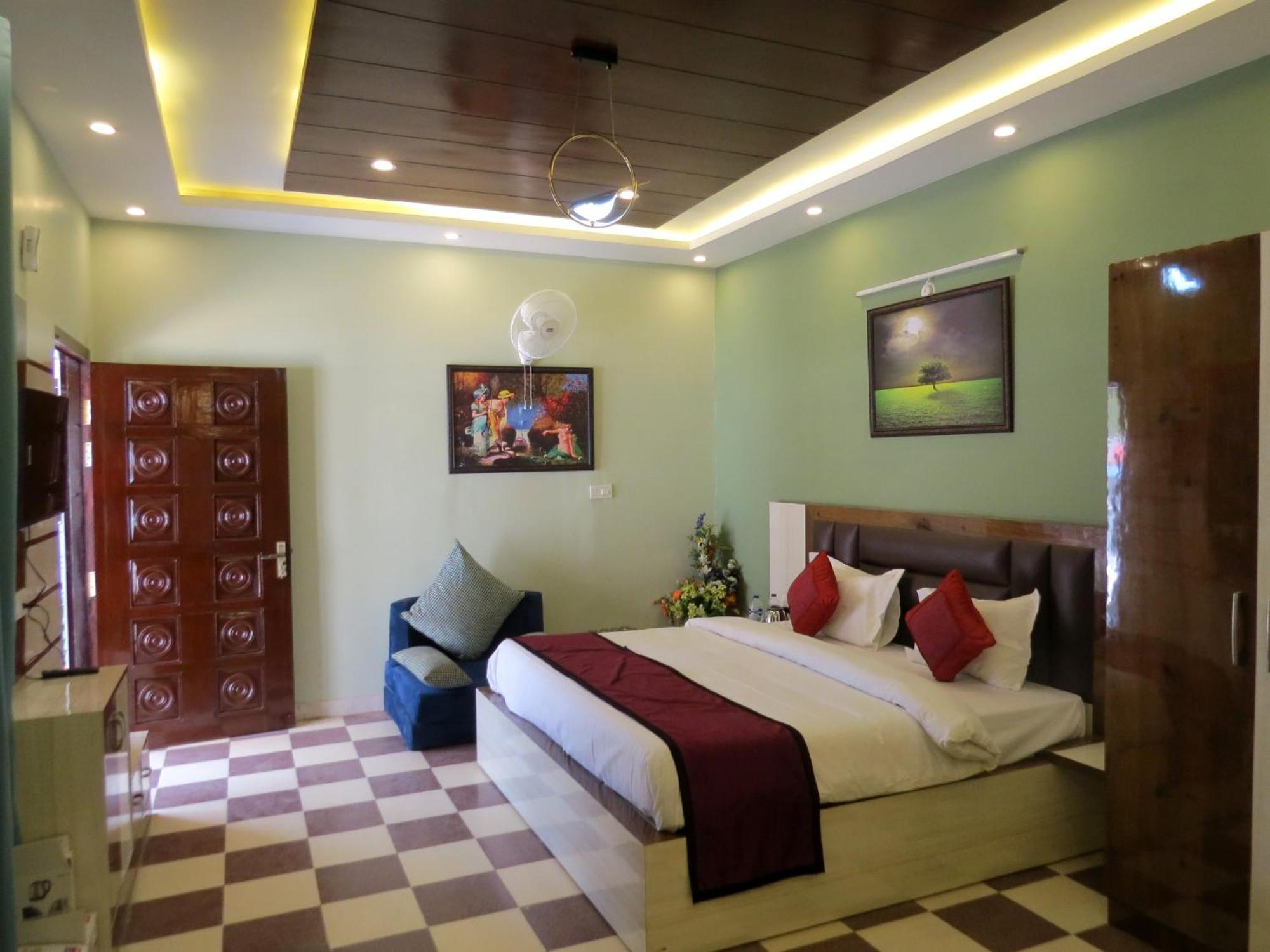 Hotel Haya Palace Nainital Exterior photo